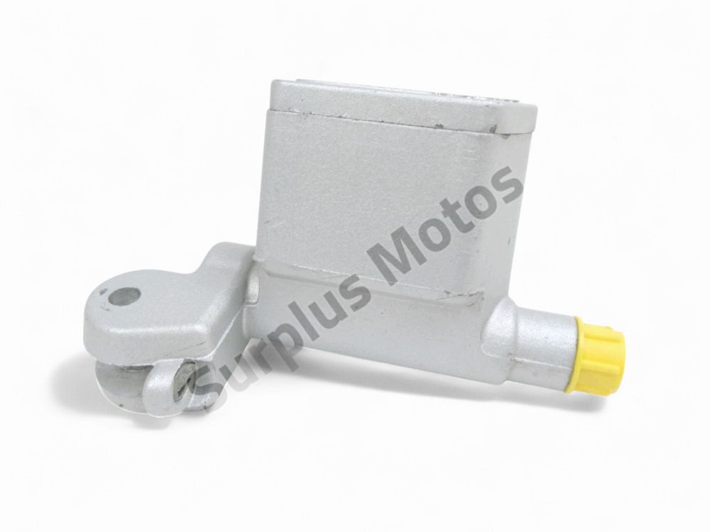 MAITRE CYLINDRE FREIN AV COMPLET