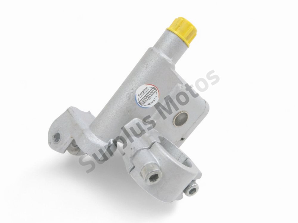 MAITRE CYLINDRE FREIN AV COMPLET