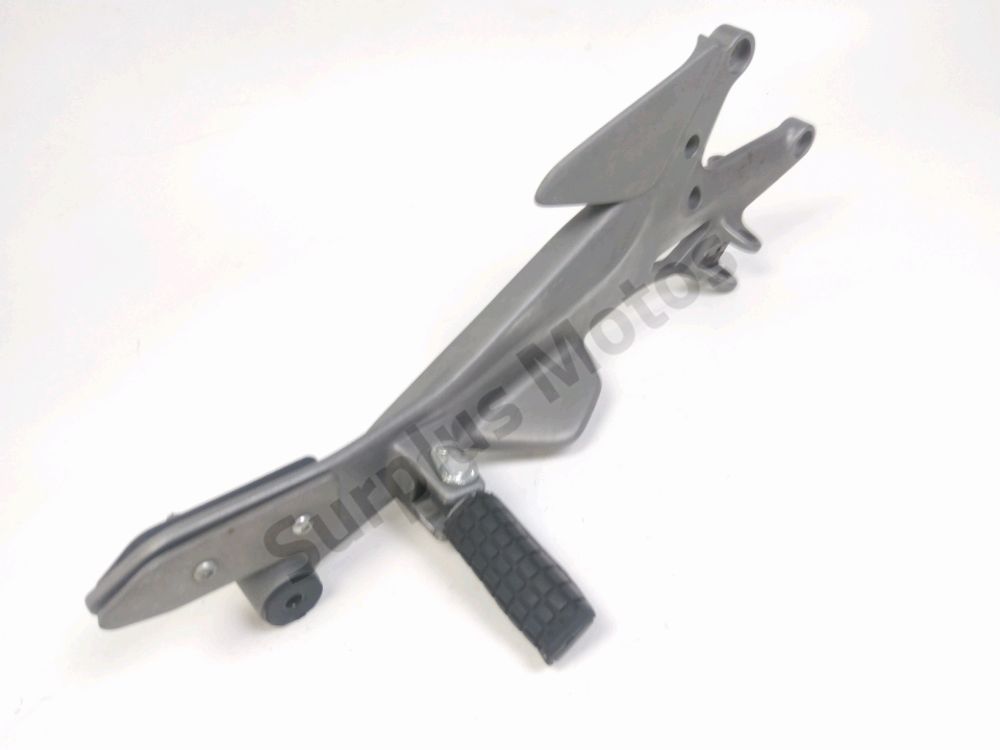 Platine avant droite