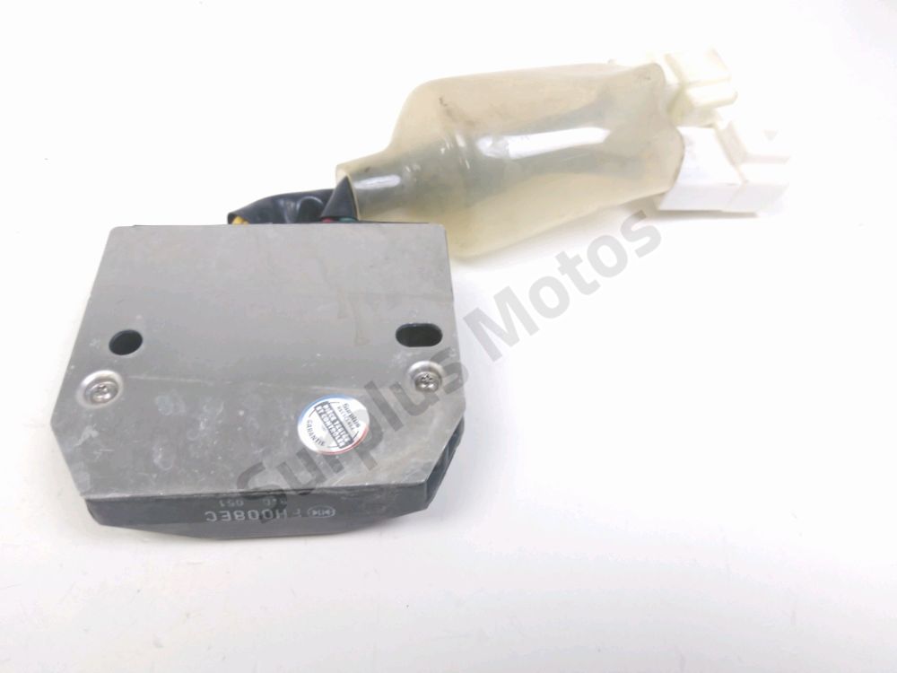 REGULATEUR DE TENSION