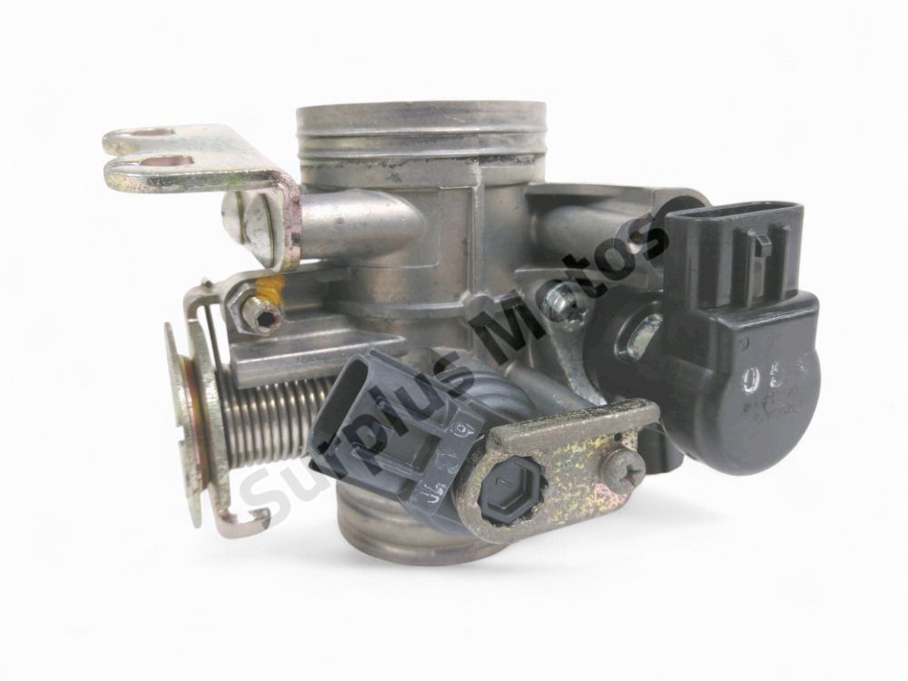 Corps d'injection droit