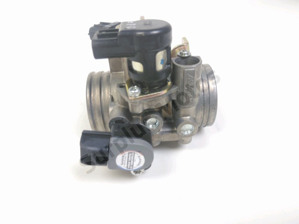 Corps d'injection droit