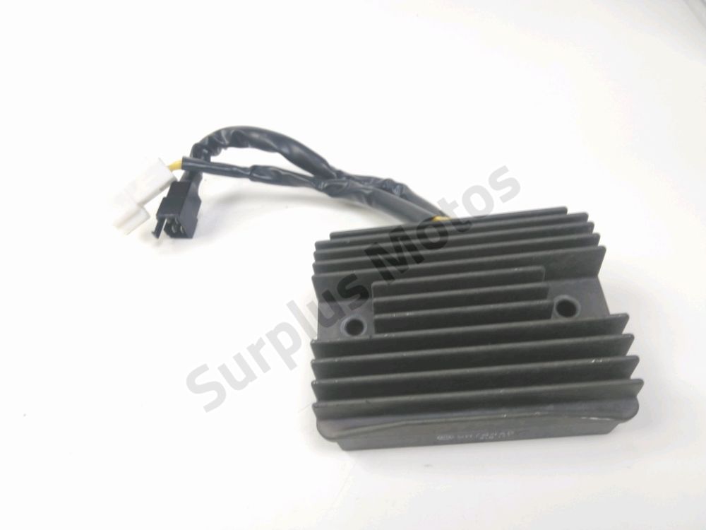REGULATEUR DE TENSION