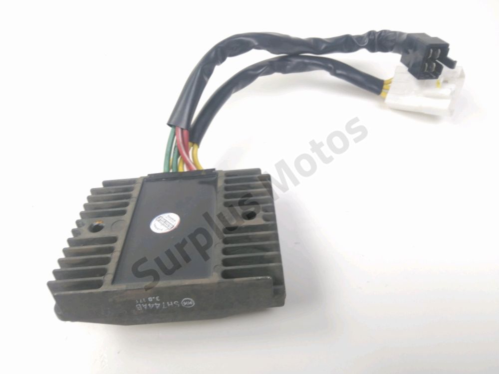REGULATEUR DE TENSION