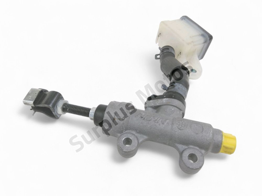 MAITRE CYLINDRE FREIN AR COMPLET