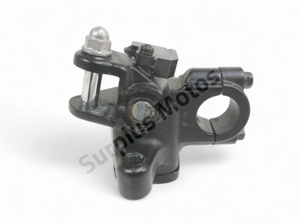 MAITRE CYLINDRE FREIN AV COMPLET