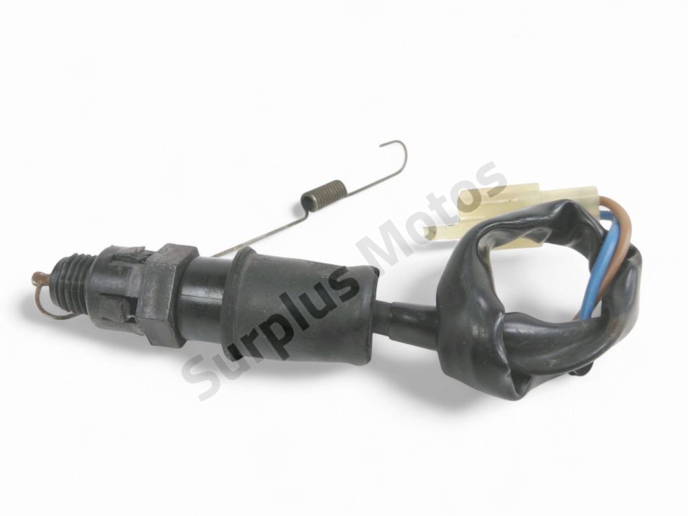 CONTACTEUR DE STOP AR