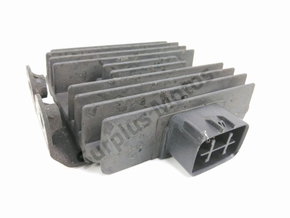 REGULATEUR DE TENSION