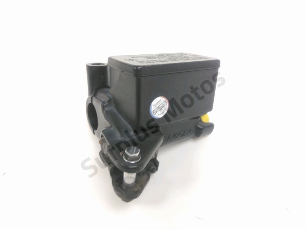 Maitre cylindre frein av complet