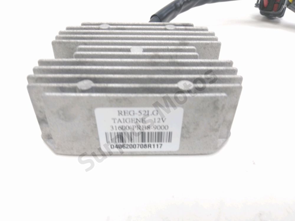 REGULATEUR DE TENSION