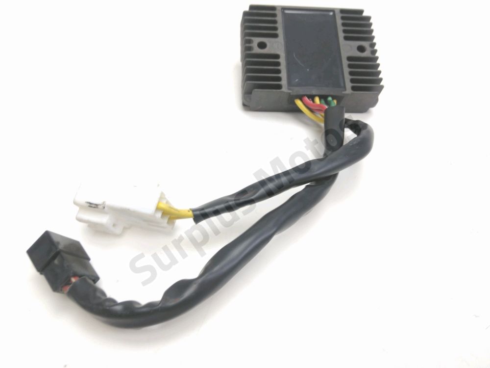 REGULATEUR DE TENSION