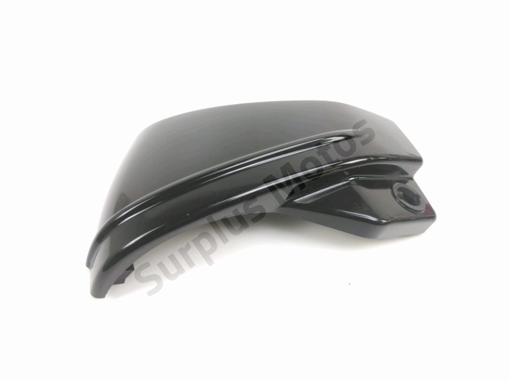 CACHE LATERAL GAUCHE