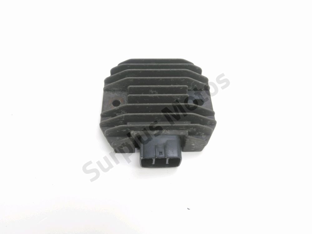 REGULATEUR DE TENSION