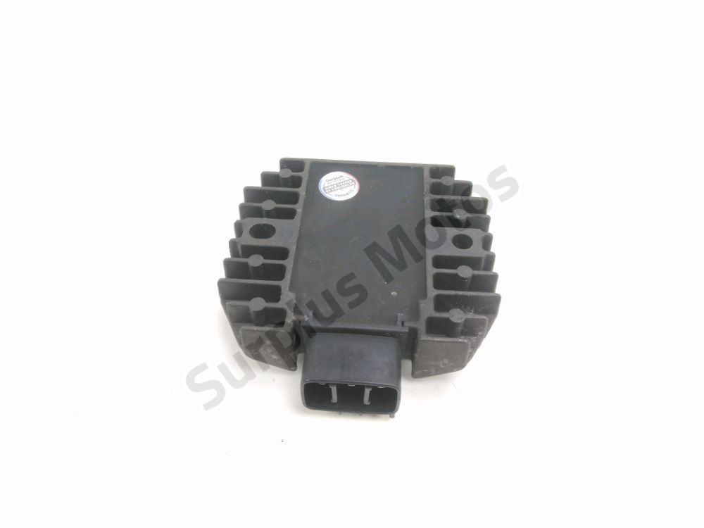 REGULATEUR DE TENSION