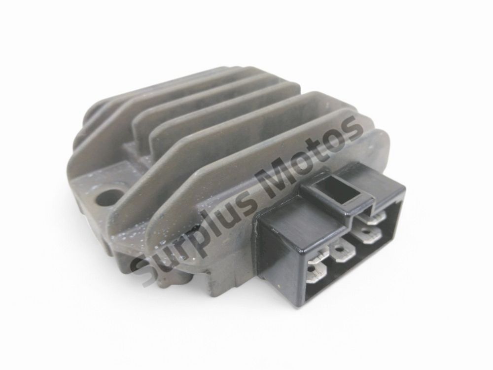 REGULATEUR DE TENSION