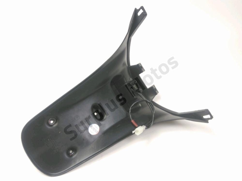 SUPPORT DE PLAQUE ET ECLAIRAGE