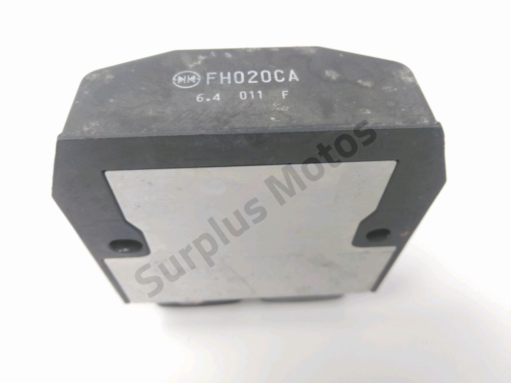 REGULATEUR DE TENSION