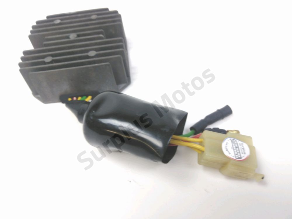 Regulateur de tension