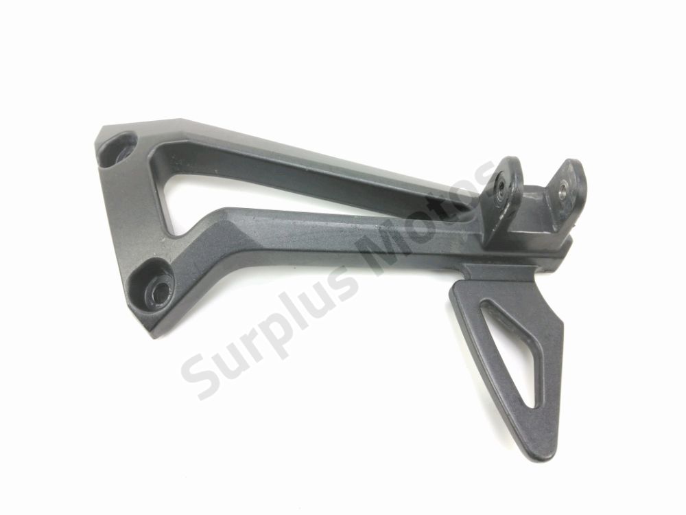 Platine arriere droite complete