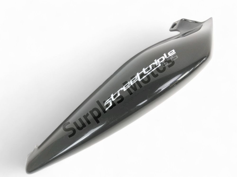 Carenage arriere droit