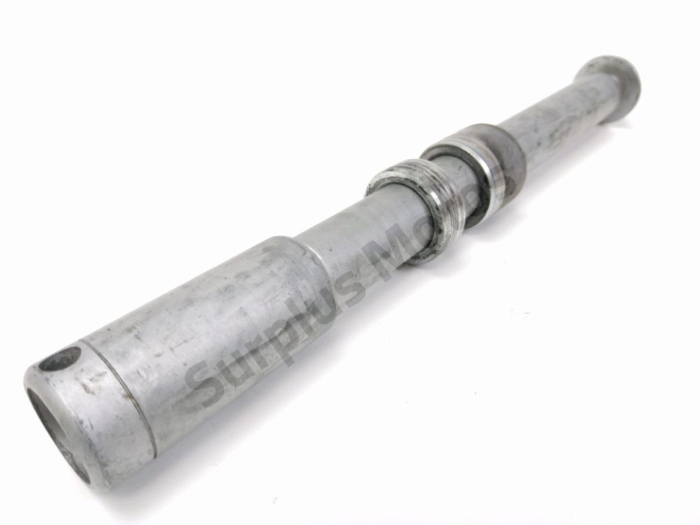 AXE DE ROUE AVANT