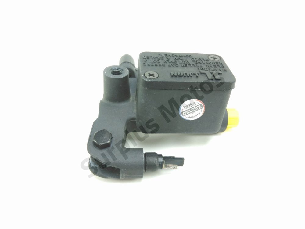 MAITRE CYLINDRE FREIN AV COMPLET