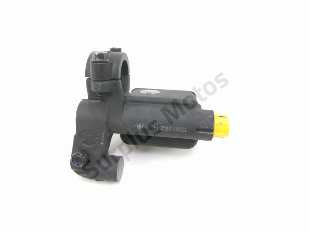 MAITRE CYLINDRE FREIN AR COMPLET