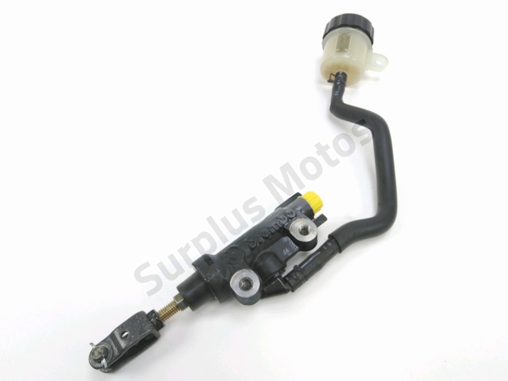 MAITRE CYLINDRE FREIN AR COMPLET