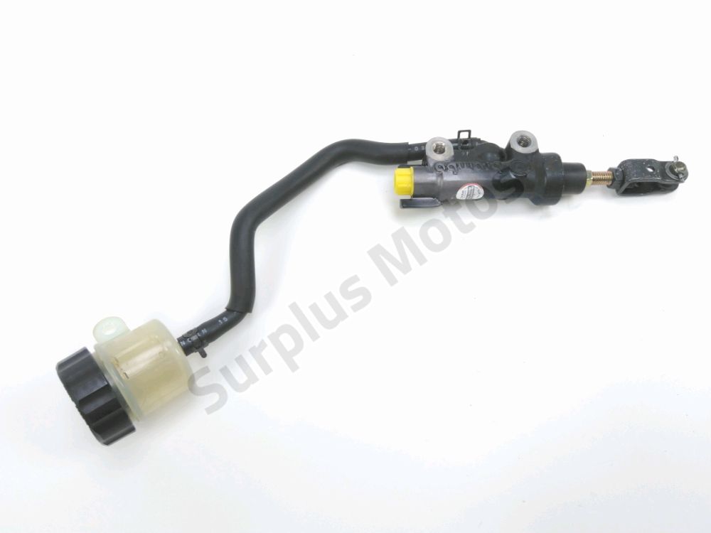 MAITRE CYLINDRE FREIN AR COMPLET