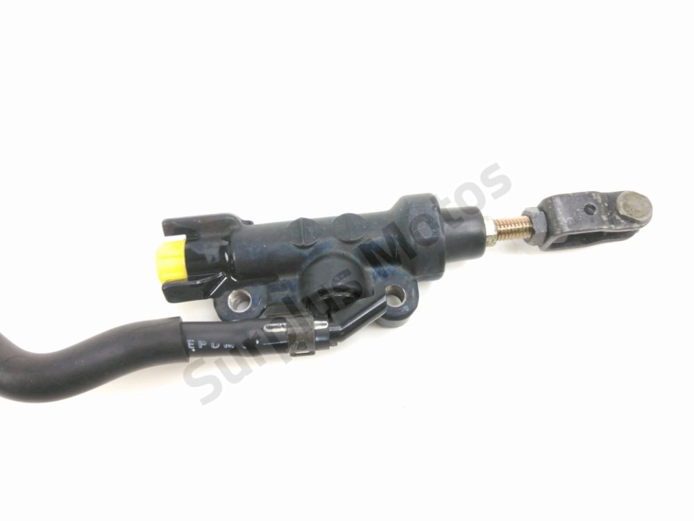 MAITRE CYLINDRE FREIN AR COMPLET