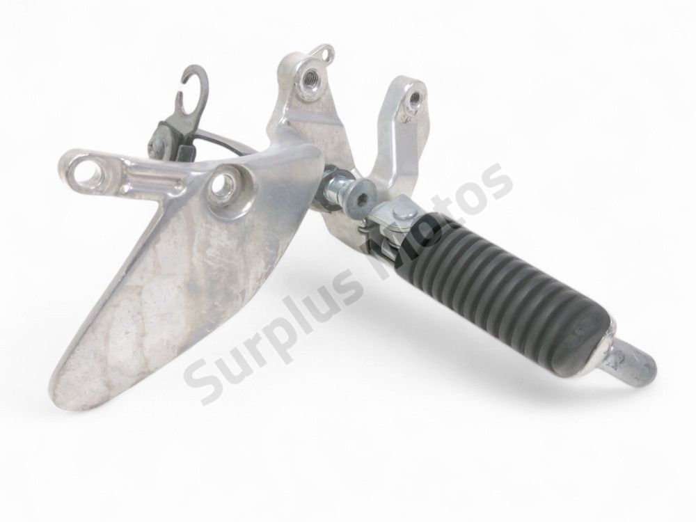 Platine avant droite complete