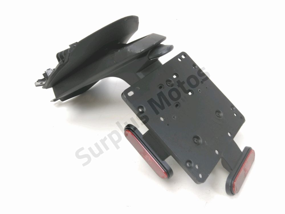 Support de plaque et eclairage