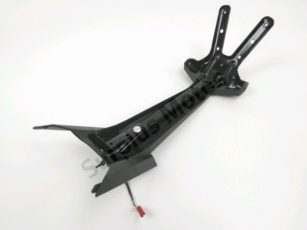 SUPPORT DE PLAQUE ET ECLAIRAGE