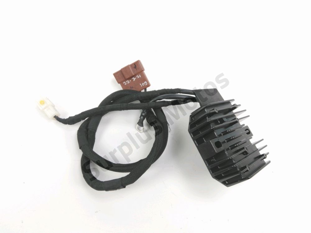 REGULATEUR DE TENSION
