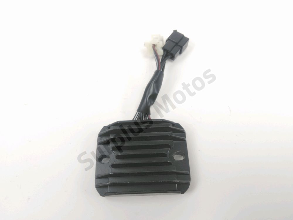 REGULATEUR DE TENSION