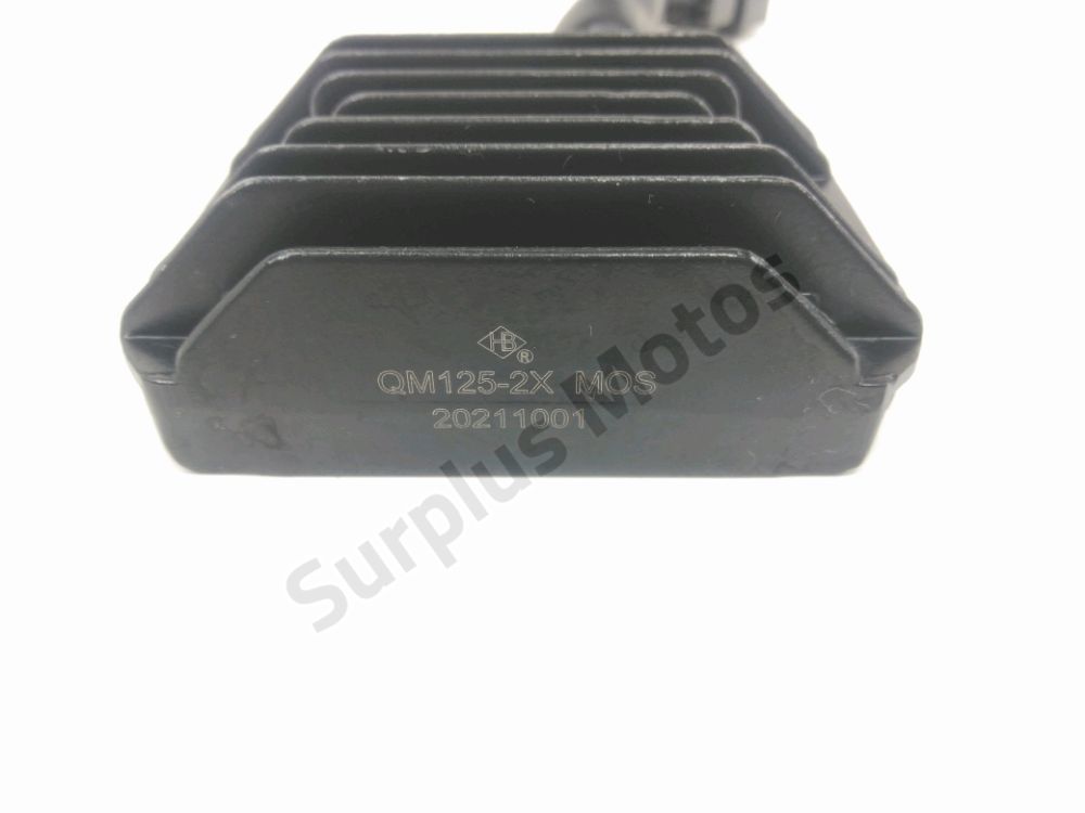 REGULATEUR DE TENSION