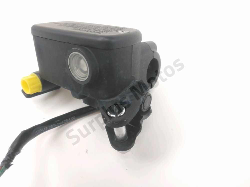 MAITRE CYLINDRE FREIN AR COMPLET