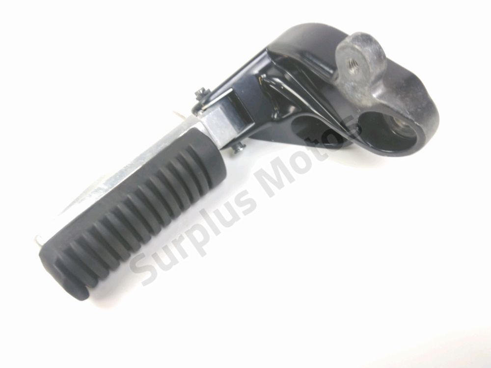 PLATINE ET REPOSE PIEDS ARRIERE DROIT