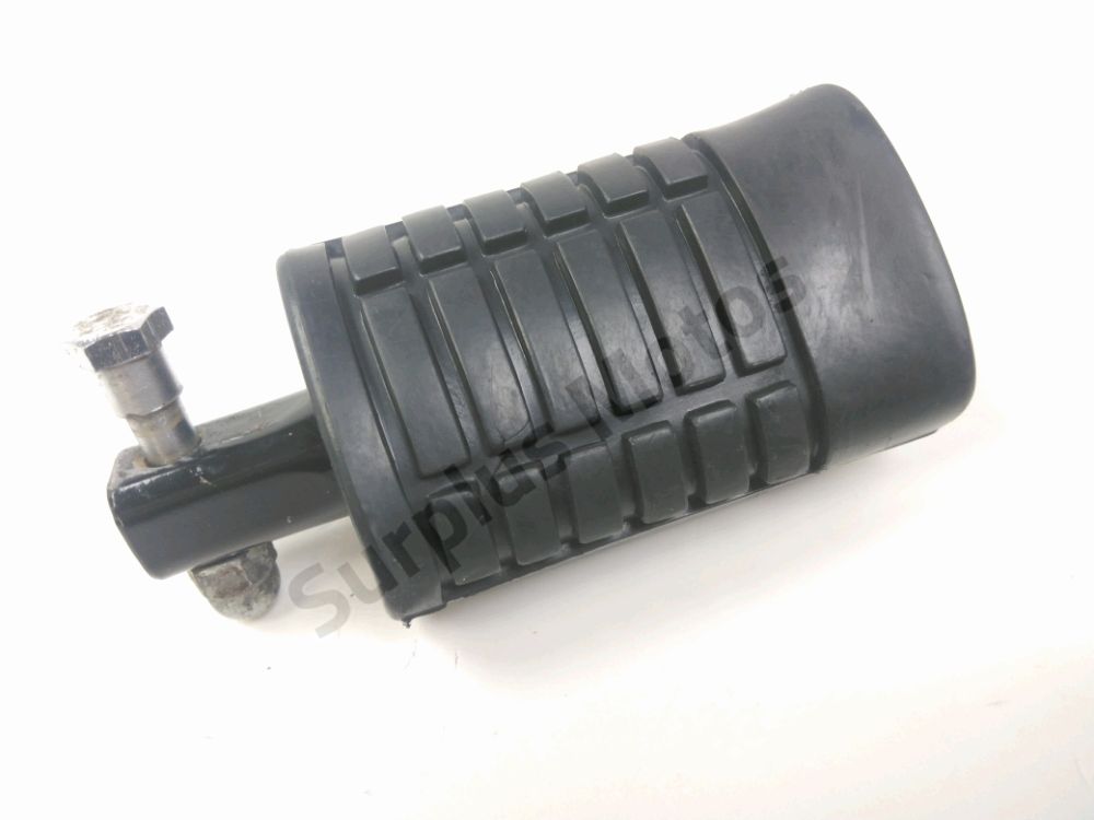 Repose pieds arriere droit