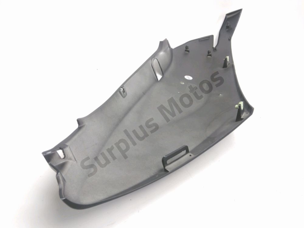 CARENAGE ARRIERE DROIT