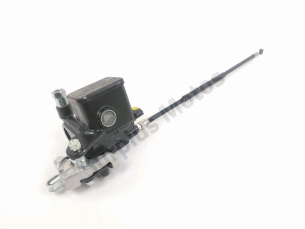 MAITRE CYLINDRE FREIN AV COMPLET