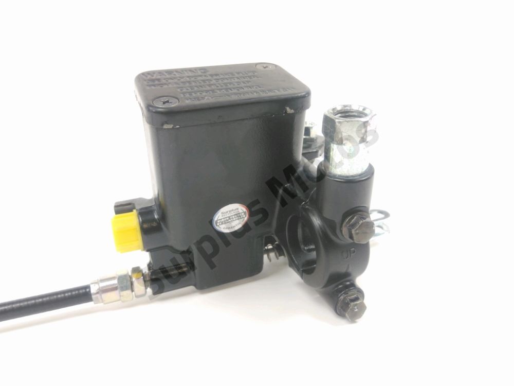 MAITRE CYLINDRE FREIN AV COMPLET