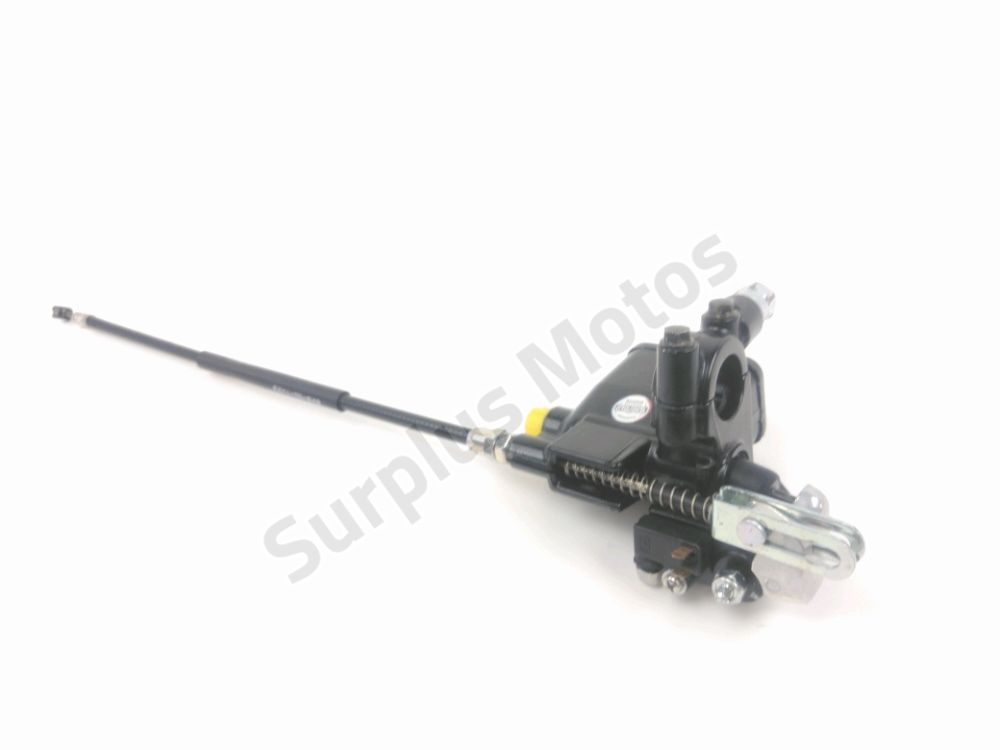 MAITRE CYLINDRE FREIN AV COMPLET