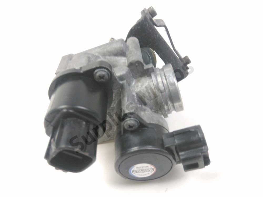 Corps d'injection droit