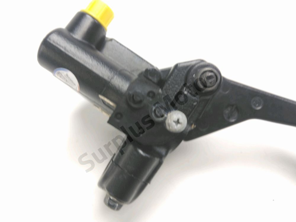 MAITRE CYLINDRE FREIN AR COMPLET