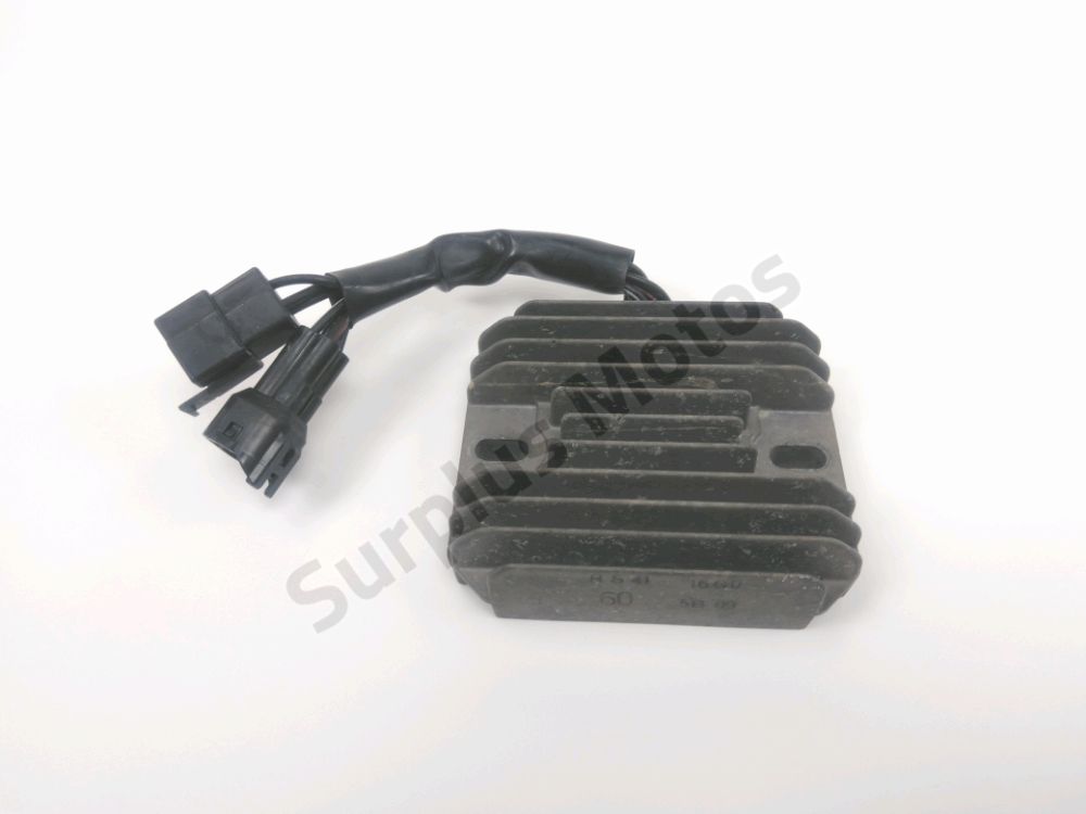 Regulateur de tension