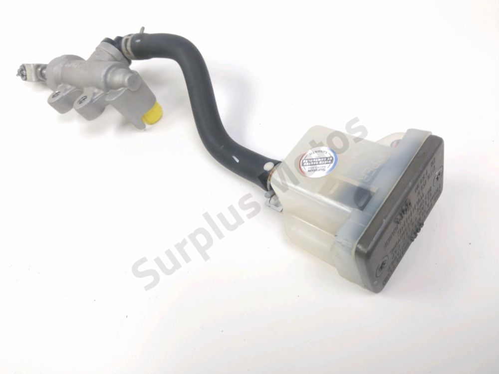 MAITRE CYLINDRE FREIN AR COMPLET