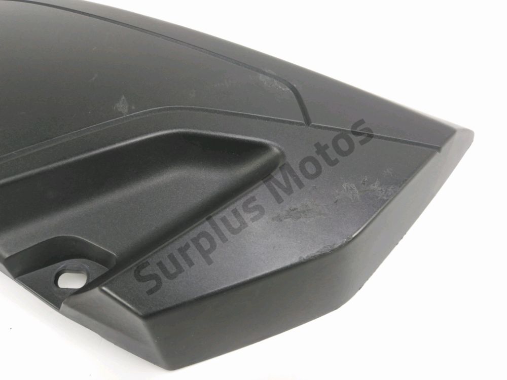 CACHE LATERAL GAUCHE