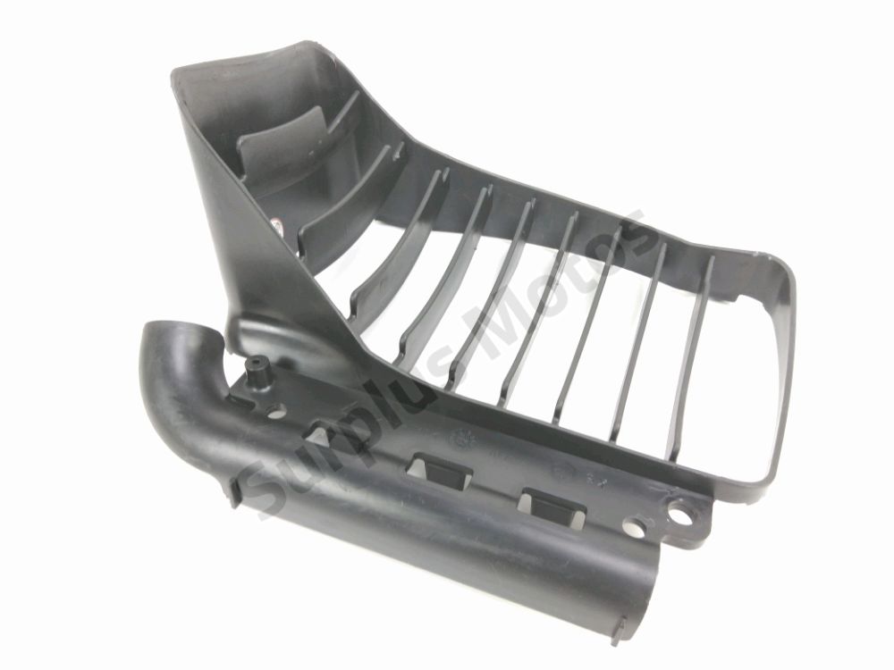 GRILLE DE RADIATEUR