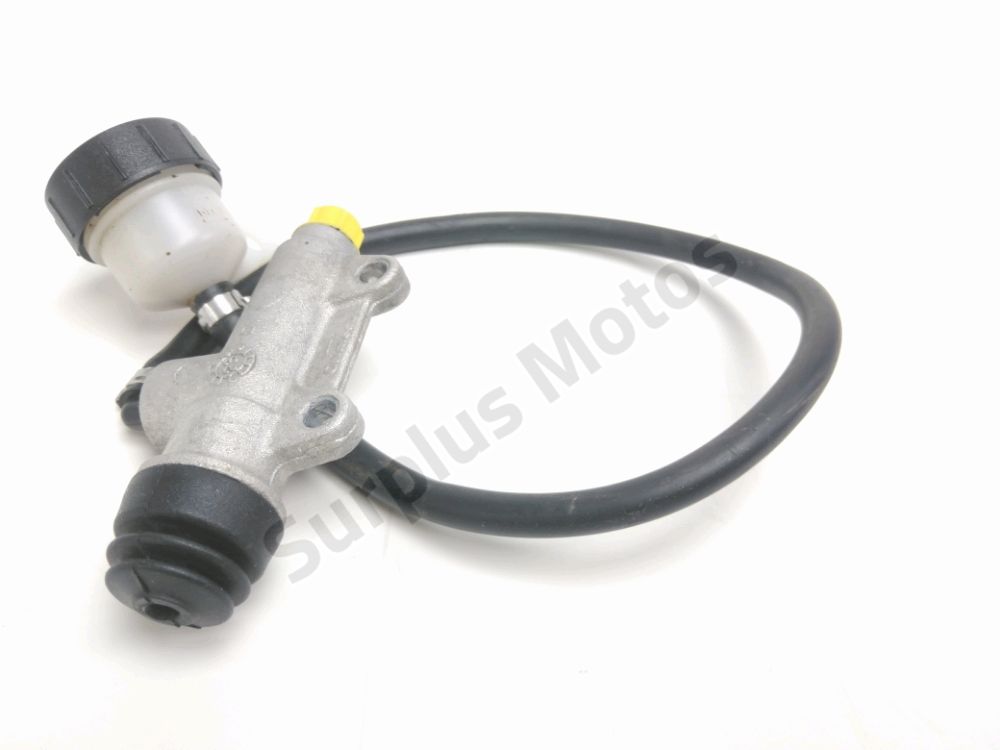 MAITRE CYLINDRE FREIN AV COMPLET